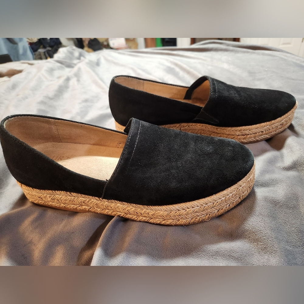Naturalizer Sued Platform Flats